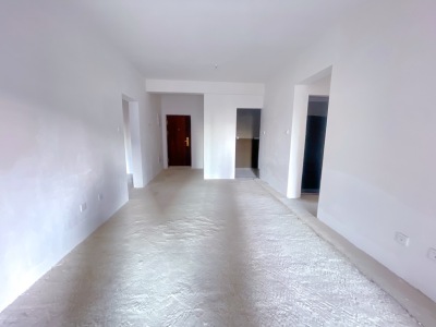 3室2廳2陽臺(tái) 潤城八區(qū)