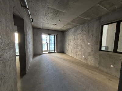 4室2廳1陽臺(tái) 萬彩城四期