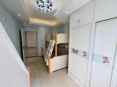 2室2廳1陽臺 溪畔麗景