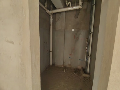 3室2廳1陽臺(tái) 東風(fēng)汽車廠小山生活區(qū)