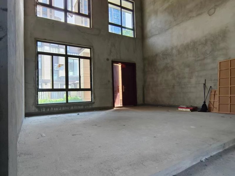 5室3廳4陽臺 碧桂園KCC云南映象別墅門廳