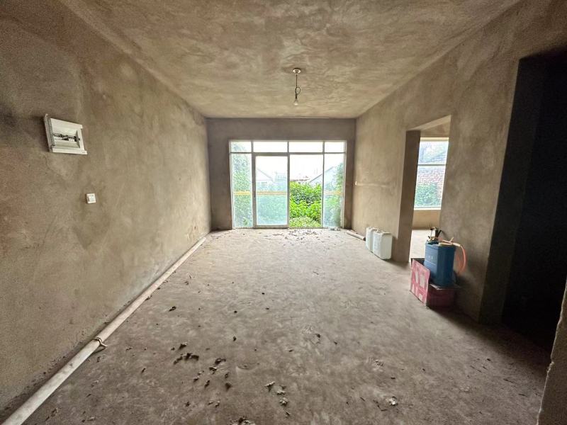 5室3廳3陽臺 清水木華別墅客廳