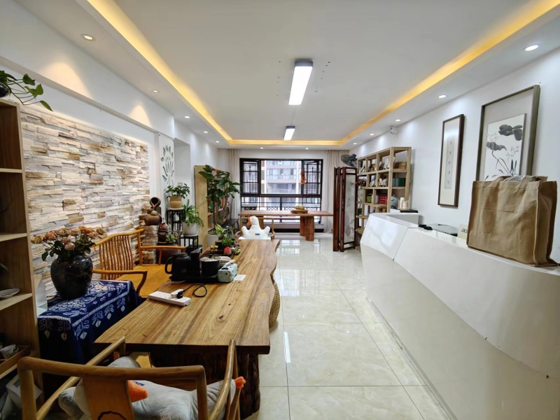 4室2廳2陽臺 瑞鼎城一期客廳