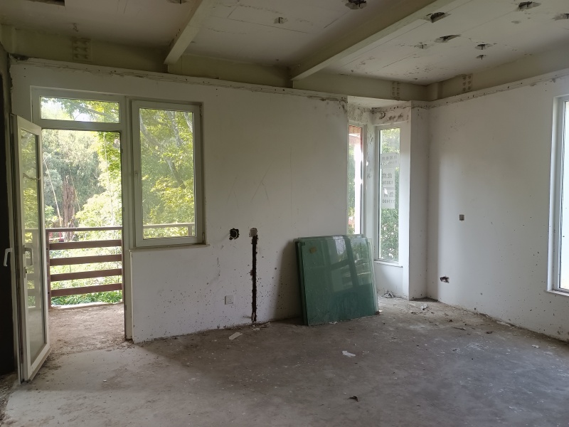 5室2廳4陽臺 世博生態(tài)城依山鄰里別墅戶型圖