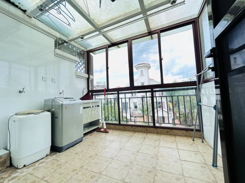 5室3廳4陽臺(tái) 滇池衛(wèi)城微風(fēng)島別墅其他