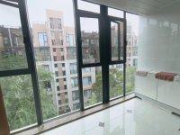 4室2廳3陽臺 滇池衛(wèi)城鉑睿客廳