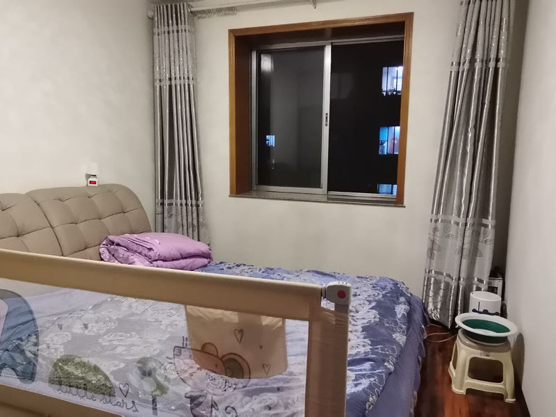 2室2廳1陽臺 時代年華錦華苑臥室