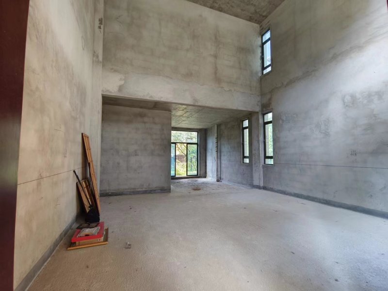 5室3廳4陽臺 碧桂園KCC云南映象別墅客廳