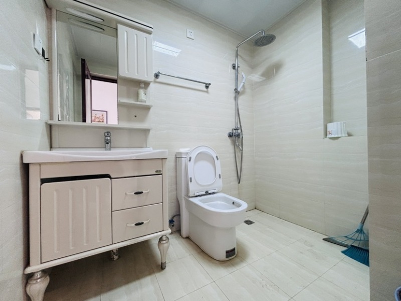 4室2廳3陽臺 滇池衛(wèi)城鉑睿其他