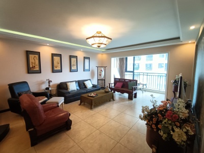 5室2廳2陽臺 彩云間花園