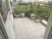 4室2廳2陽(yáng)臺(tái) 玫瑰灣小區(qū)陽(yáng)臺(tái)