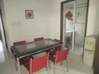 4室2廳2陽(yáng)臺(tái) 玫瑰灣小區(qū)餐廳