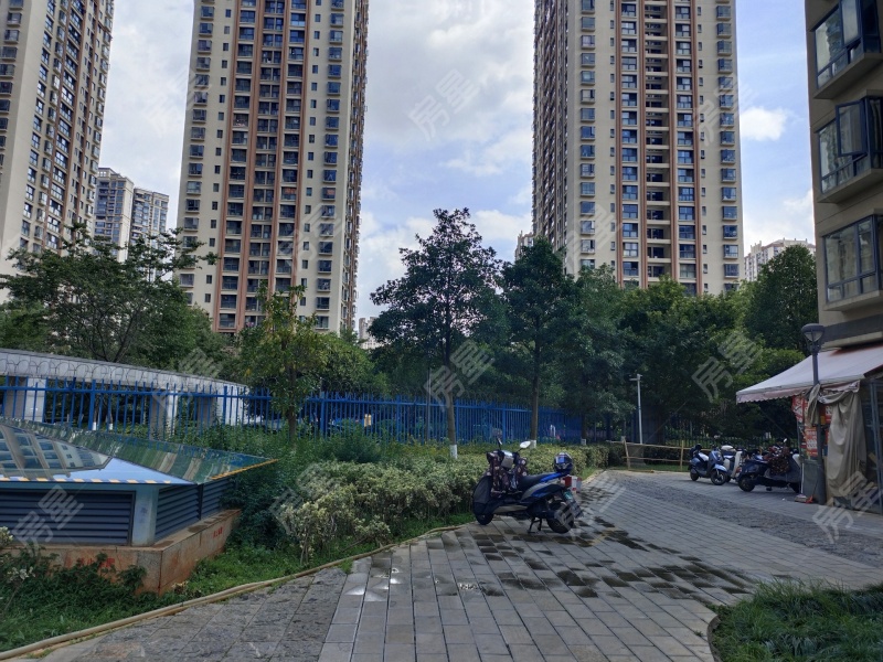 5室2廳2陽(yáng)臺(tái) 潤(rùn)城一區(qū)其他