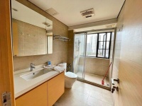 3室2廳2陽(yáng)臺(tái) 濱江俊園萊茵組團(tuán)衛(wèi)生間