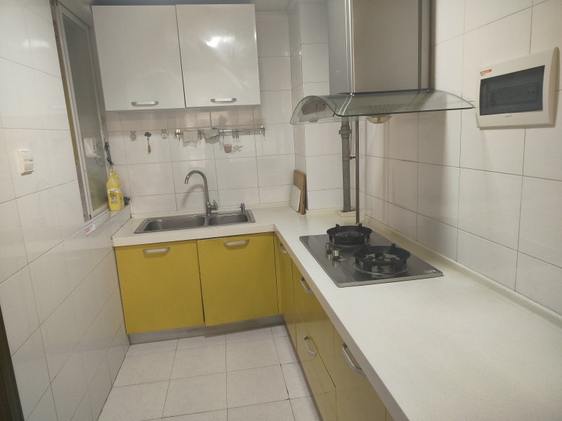 4室2廳2陽(yáng)臺(tái) 玫瑰灣小區(qū)廚房