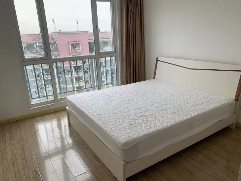 2室2廳 世紀(jì)城玉春苑臥室