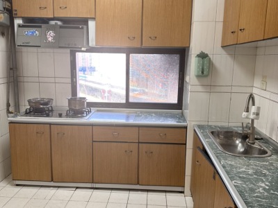 3室2廳2陽(yáng)臺(tái) 金康園