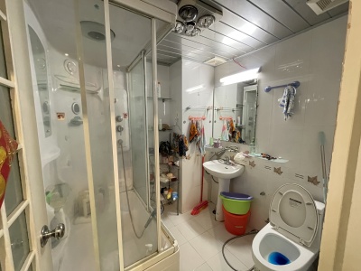 1室1廳1陽(yáng)臺(tái) 江東四季公寓