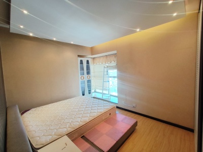 3室2廳1陽臺 金色俊園