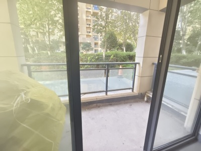 4室2廳2陽(yáng)臺(tái) 林肯公園一期