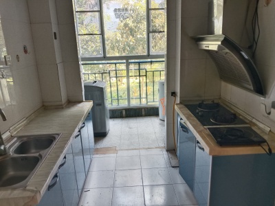 3室2廳1陽臺(tái) 世紀(jì)城望春苑