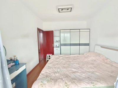 2室2廳1陽(yáng)臺(tái) 春暉小區(qū)一期