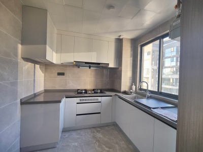 3室2廳2陽臺 保利城一期