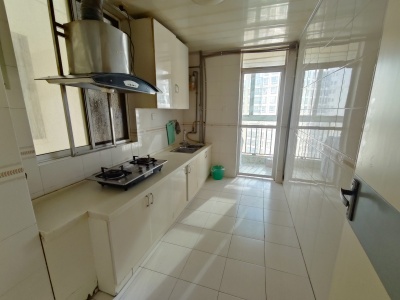 2室2廳2陽(yáng)臺(tái) 遠(yuǎn)洋風(fēng)景