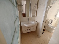 2室2廳1陽臺 候谷花園衛(wèi)生間