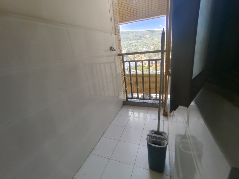 3室2廳1陽臺 天驕北麓北區(qū)陽臺