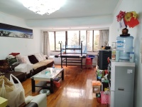 4室2廳2陽臺 昆都雅苑客廳