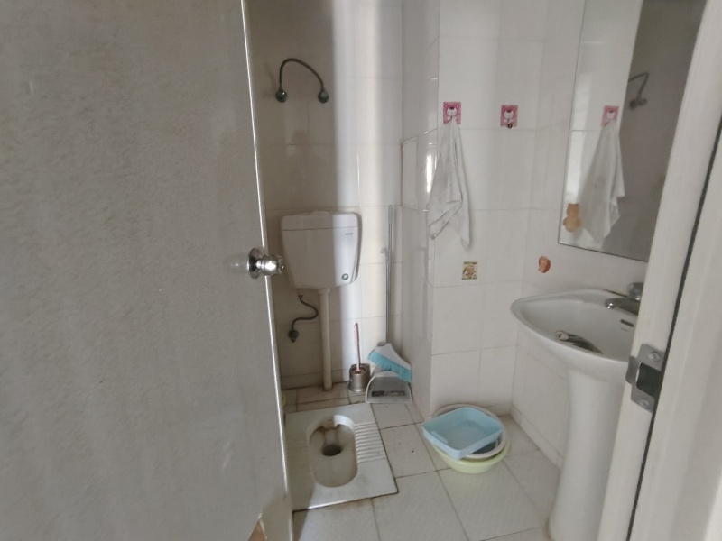 3室2廳1陽臺 天驕北麓北區(qū)衛(wèi)生間