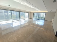 5室3廳3陽臺 華夏四季三期客廳