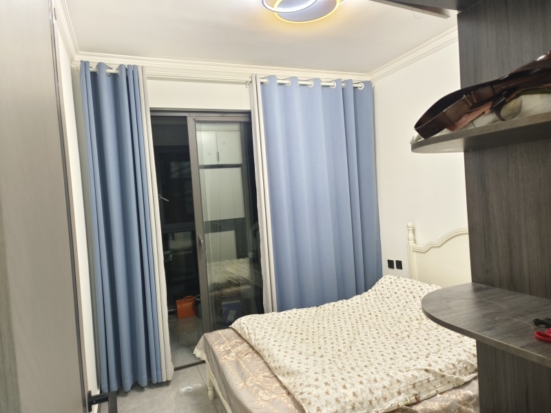 3室2廳2陽(yáng)臺(tái) 招商雍和府一期臥室