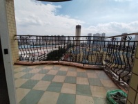 2室2廳2陽(yáng)臺(tái) 德緣小區(qū)南區(qū)陽(yáng)臺(tái)