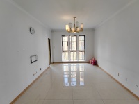 3室2廳1陽(yáng)臺(tái) 盛高大城二期客廳