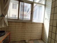 2室2廳2陽(yáng)臺(tái) 德緣小區(qū)南區(qū)陽(yáng)臺(tái)