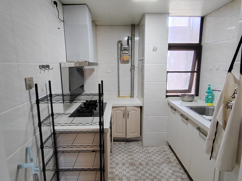 3室2廳1陽(yáng)臺(tái) 盛高大城二期廚房