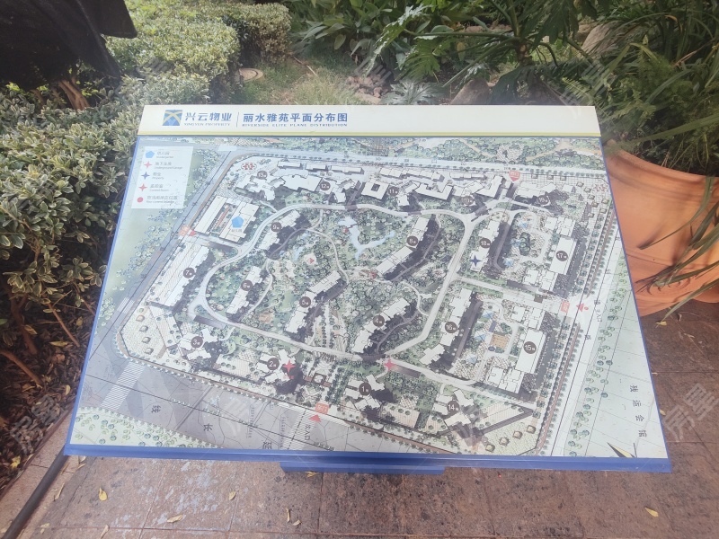 3室2廳1陽(yáng)臺(tái) 麗水雅苑小區(qū)平面圖