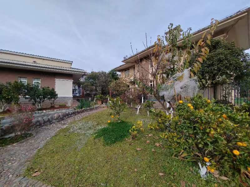 6室2廳3陽(yáng)臺(tái) 西山別墅別墅自家花園