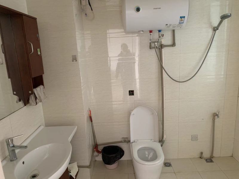 2室2廳 世紀(jì)城玉春苑衛(wèi)生間