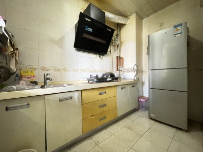 2室2廳1陽臺(tái) 金色俊園