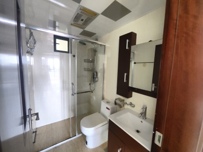 3室2廳1陽(yáng)臺(tái) 錦泰花園