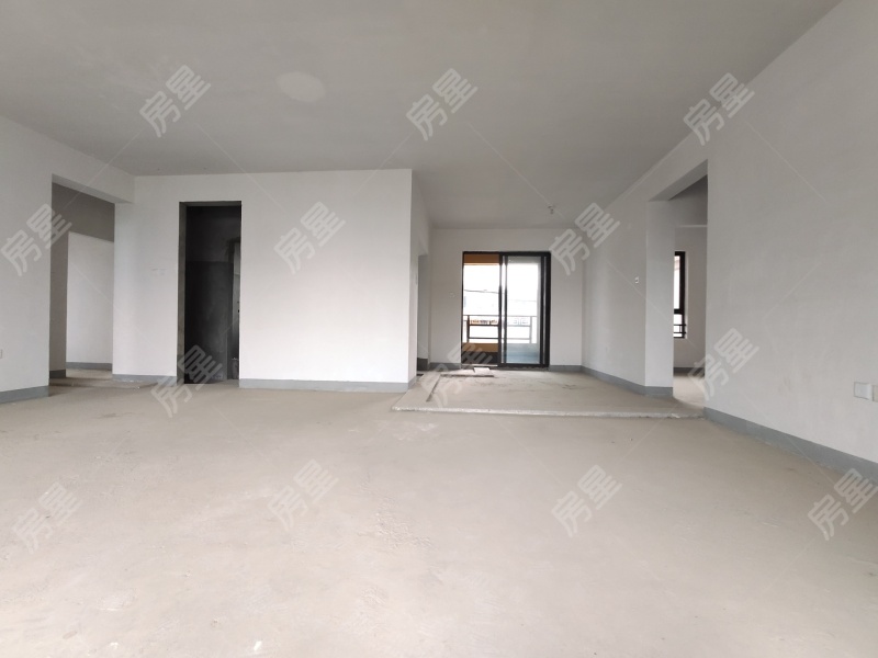 4室2廳2陽臺 北大資源頤和1898一期客廳