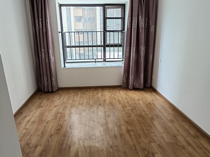 3室2廳2陽(yáng)臺(tái) 金科陽(yáng)光里臥室