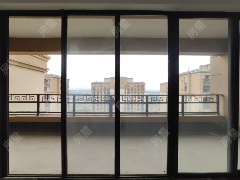 4室2廳2陽臺 北大資源頤和1898一期陽臺