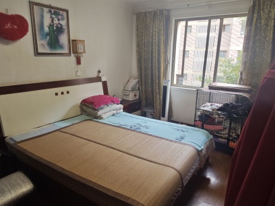 3室2廳1陽臺 月牙塘小區(qū)臥室