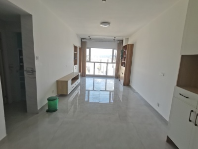 2室1廳1陽(yáng)臺(tái) 譽(yù)峰峰景