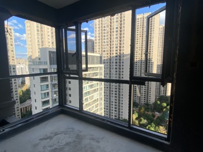 3室2廳1陽(yáng)臺(tái) 招商雍和府二期