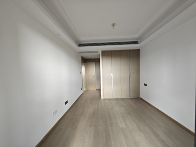 4室2廳1陽(yáng)臺(tái) 俊發(fā)俊云峰